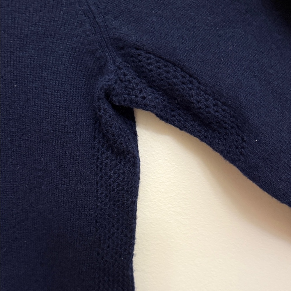 AG Green Label Wool Cashmere V-Neck Sweater in Deep Blue Size Large - Picture 6 of 9